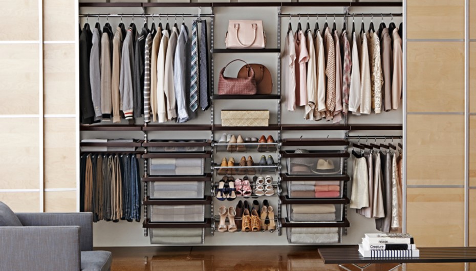 Customized Shelve In The Closet