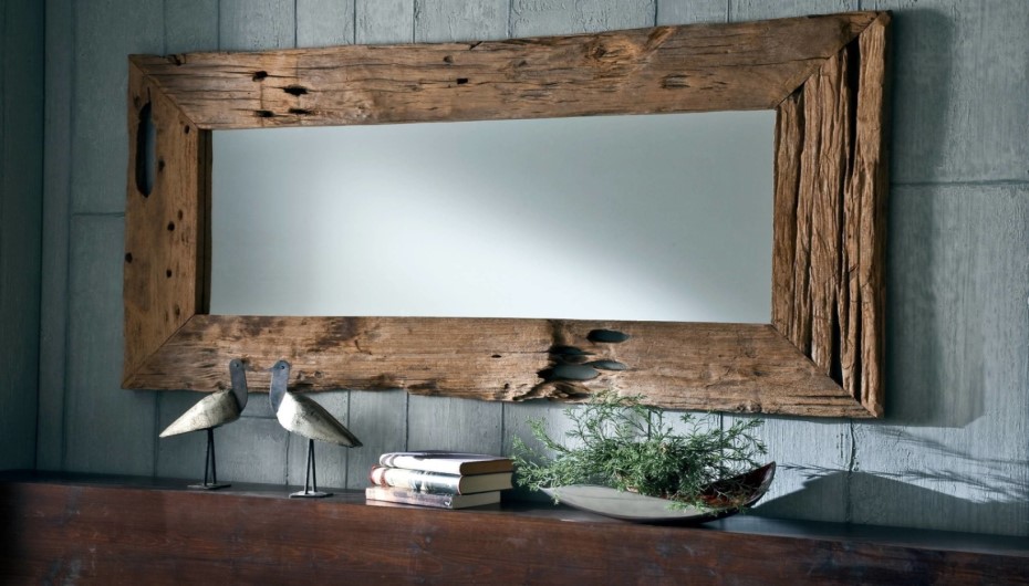 DIY Rustic Mirror Frame
