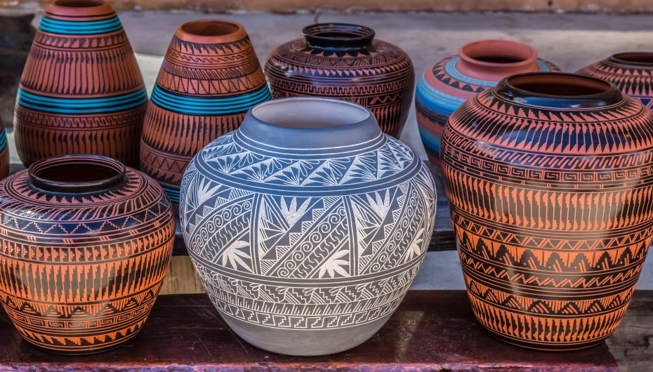 Spanish-Style Houses Pottery