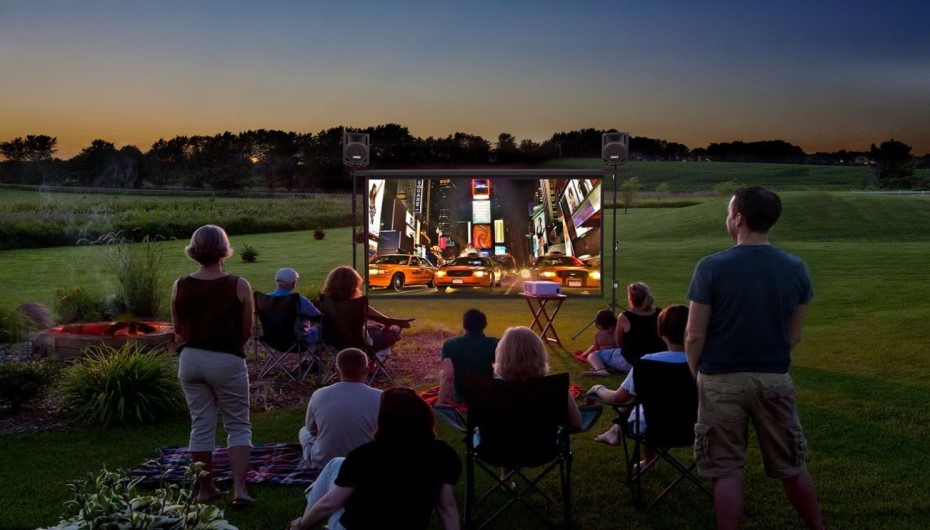 Outdoor Home Theater