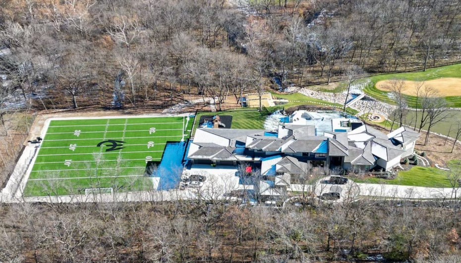 Virtual Tour Inside Patrick Mahomes House