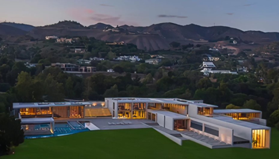 Beyonce House in Malibu, California