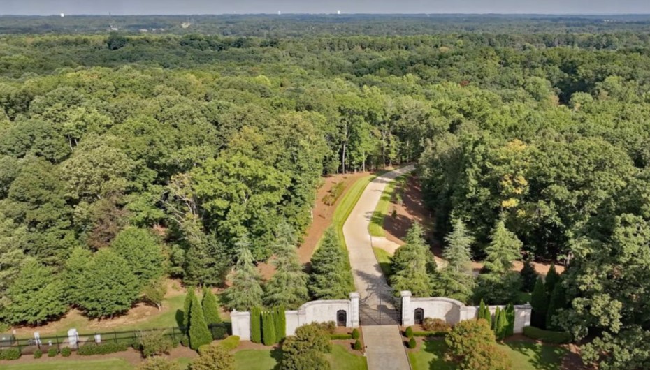 Security Features and Outdoor Area of Tyler Perry House