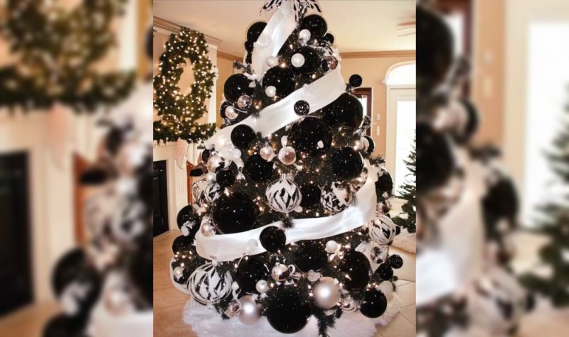 Black and White Christmas Tree