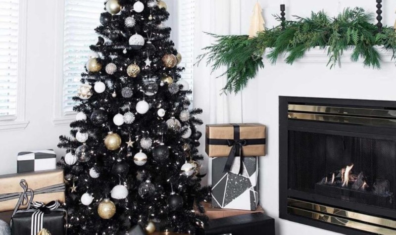 Black and White Christmas Tree Ideas