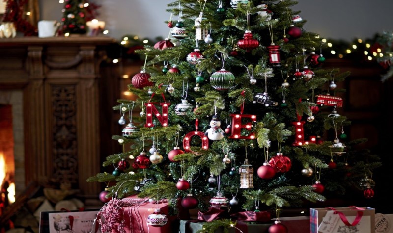 Green Christmas Tree Decorations ideas