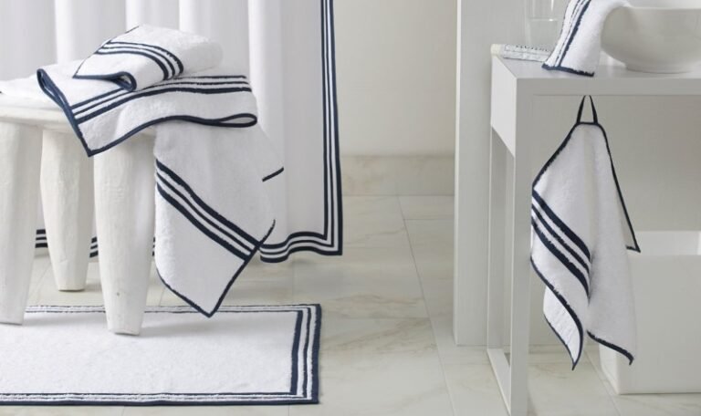 Preppy Bathroom Ideas: Chic, Stylish & Functional Decor