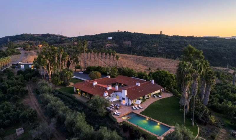 Sandra Bullock Ranch House In California