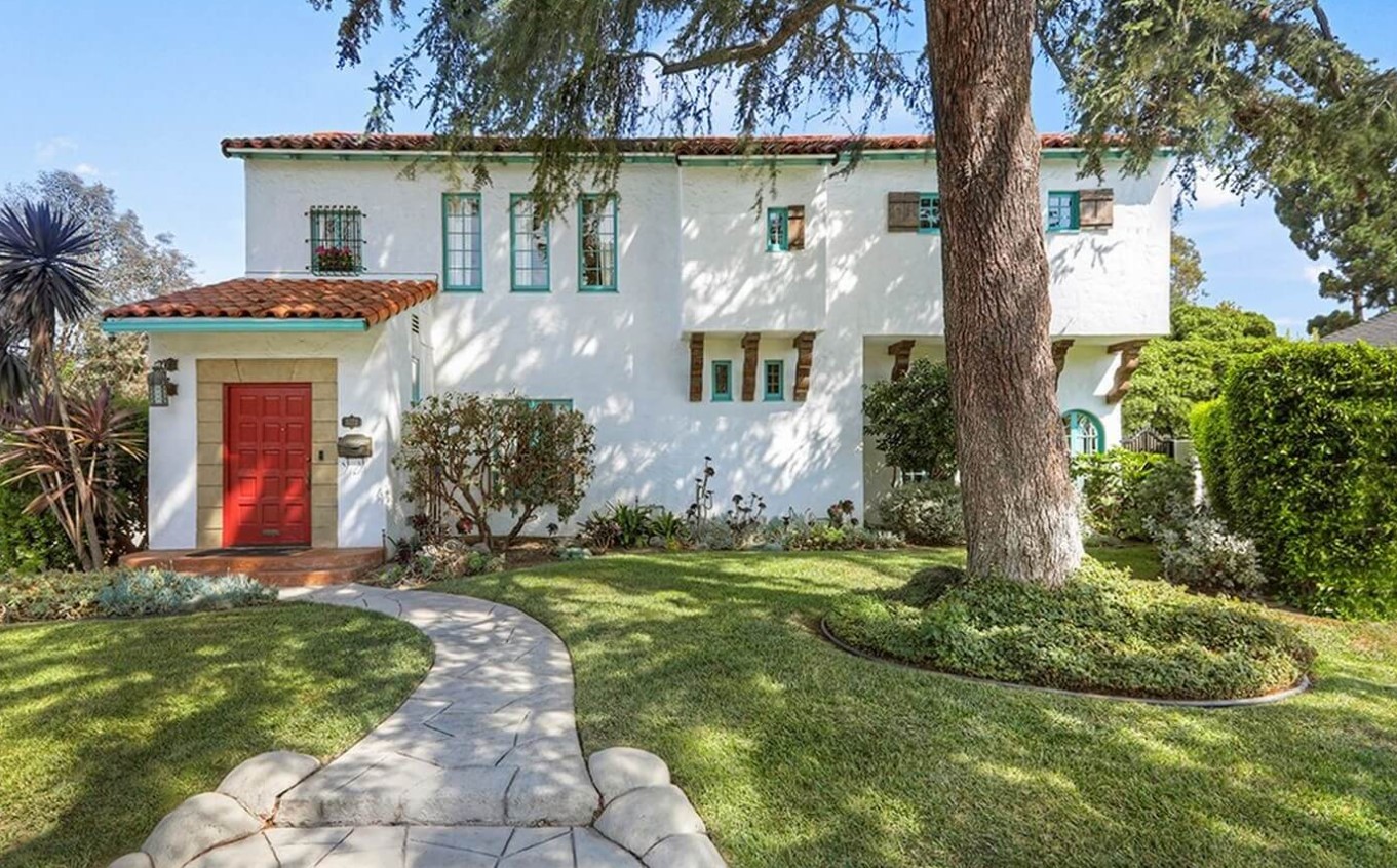 Spanish Colonial Mansion In Los Feliz