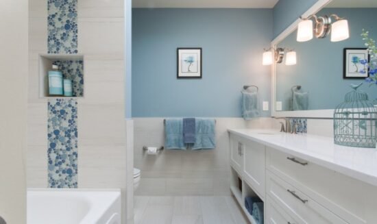 Preppy Bathroom Ideas: Chic, Stylish & Functional Decor