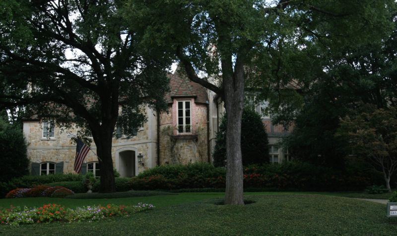 Clark Hunt House Details