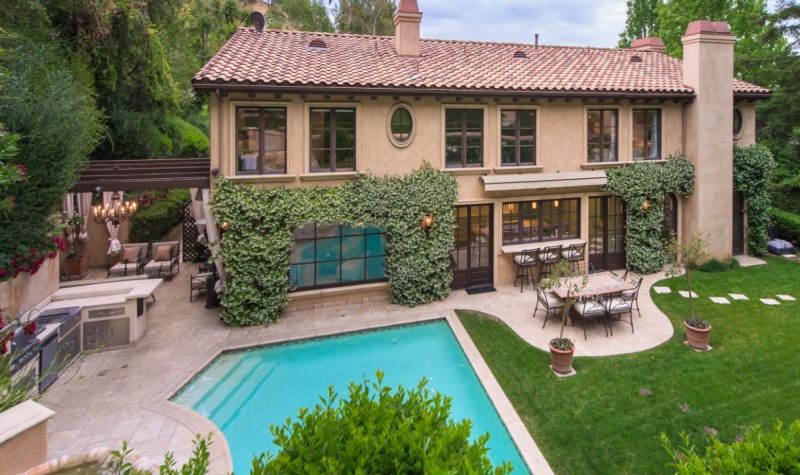 Kim Kardashian’s Tuscan House In LA